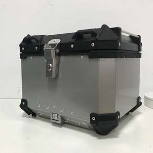 Boîte de transport arrière pour scooter de 45 L en fibre de verre, livraison rapide, verrouillage à dégagement rapide, boîte supérieure en aluminium pour <span class=keywords><strong>moto</strong></span> - Product Image 3