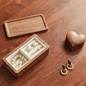 Caja de Joyería de Madera Portátil con Logotipo Personalizado, Estuche Organizador Rectangular, Almacenamiento de Anillos, Elegante Solución de Almacenamiento de Joyería de Madera con Terciopelo - Product Image 2