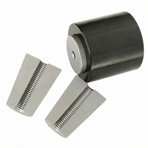 Tornillo de Expansión de Aleación de Zinc con Acabado Brillante, Tipo Largo y Corto, para Anclaje - Product Image 1