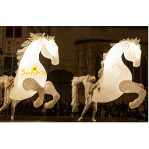 Disfraz de caballo blanco inflable para espectáculo, disfraz de unicornio para carnaval, espectáculo, festival español - Product Image 1