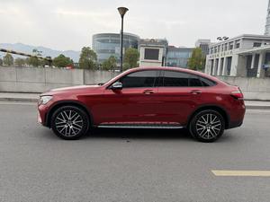 Mercedes-Benz GLC Coupé Modèle 2020 GLC (importé) GLC 300 <span class=keywords><strong>4MATIC</strong></span> Coupé Berline Sportive Essence Voiture d'Exportation - Product Image 4