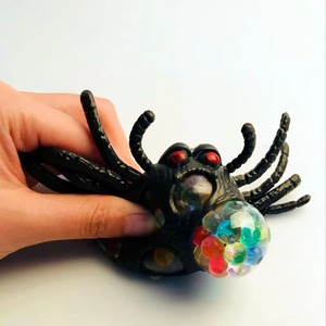 Pelota Antiestrés de Espuma Esponjosa de Halloween, Juguete de TPR para Apretar, Divertido Juguete Sensorial de Araña Blanda, Unisex para Niños y Adultos - Product Image 3