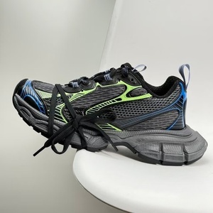 Vente en gros 2026 : Nouvelles chaussures décontractées de créateur de haute qualité pour hommes et femmes, chaussures de sport de marque de luxe - Product Image 1