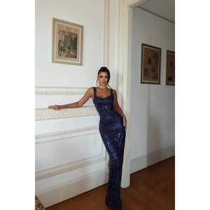 ชุดราตรีสีน้ำเงินกรมท่าทรงเอไลน์แบบมีสายรัดประดับเลื่อม ดีไซน์หรูหราโรแมนติก ยาวกรอมพื้น เหมาะสำหรับงานพิธีการและงานเลี้ยง - Product Image 5