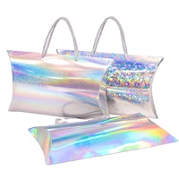 Boîte cadeau personnalisée de luxe en papier holographique argenté scintillant en forme d'oreiller, boîtes laser avec poignée pour emballage de cadeaux, bonbons