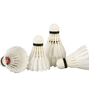 Uluslararası turnuva için Lingmei 90 en iyi fiyat kaz tüyü badminton topu Lingmei cocks cocks