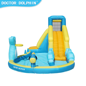 Doctor Dolphin Moon Bounce House Castillo inflable <span class=keywords><strong>Parque</strong></span> temático <span class=keywords><strong>con</strong></span> pistola de agua en el interior de China Fábrica de casas de salto inflables - Product Image 2