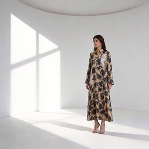 Robe Abaya élégante personnalisée avec strass thermocollants en polyester, pour occasions de soirée, pour femmes musulmanes - Product Image 1