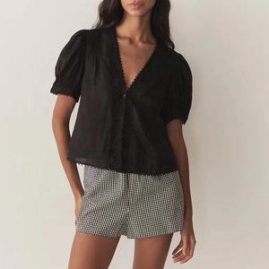 Blusa Corta de Lino Francés Negro para Mujer, con Cuello en V, Ribete de Encaje, Manga Corta, Estilo Vintage, Verano, ODM - Product Image 1