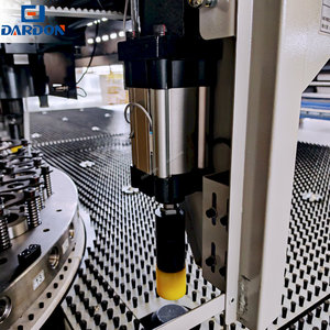 Presse à poinçonner CNC électrique automatique haute vitesse et haute précision pour tôles métalliques en acier - Product Image 6
