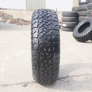 Neumáticos de Verano LCH T-REX en Oferta, Neumáticos Radiales para Automóviles de Pasajeros P245/70r16, Neumáticos Sin Cámara 107S para Automóviles de Pasajeros - Product Image 1