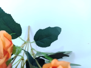 Centrotavola Artigianale di Alta Qualità con Rose Vintage per Matrimoni e Ringraziamento, <span class=keywords><strong>Fiori</strong></span> Artificiali in Tessuto di Seta, Stile Elegante e Lungo - Product Image 5