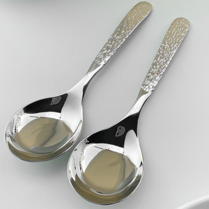 ช้อนสแตนเลส 304 ลายตอก 18/10 ช้อนเสิร์ฟดีไซน์สร้างสรรค์ ช้อนกินแบบก้นแบน - Product Image 3