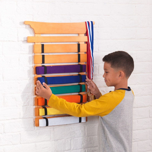 Support mural haut de gamme pour ceintures d'arts martiaux – Présentoir pour ceintures de karaté, taekwondo et kung-fu - Product Image 4