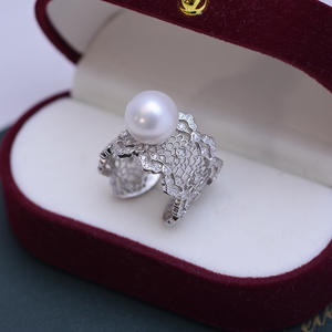 Anillo de Plata S925 con Perla Redonda Blanca de 10-11 mm de Wenchi Zhuji Danshui, Luz Intensa, Pequeñas Imperfecciones, Diseño Calado, Modelo 24755 - Product Image 3