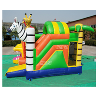 Vente flash Château gonflable combiné lion girafe commercial 5x5m pour enfants avec toboggan