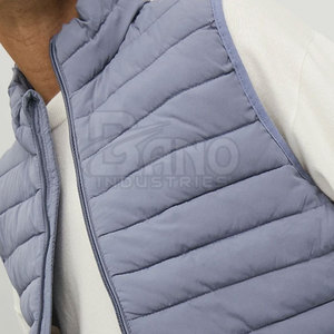 Gilet matelassé de haute qualité pour homme avec design unique, couleur unie, coque en nylon tricoté doux, décoration avec logo pour l'hiver Vente en ligne - Product Image 5