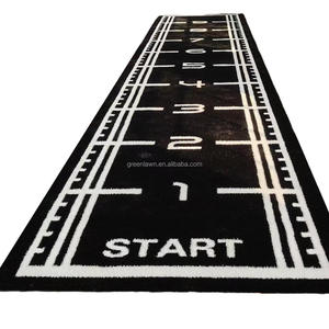 Tapis de sport <span class=keywords><strong>synthétique</strong></span> noir de haute qualité pour fitness, 2m*16.1m, compatible Hyrox Sled Turf, avec logo et graphiques personnalisables - Product Image 1