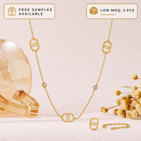 Parure de bijoux dorée en acier inoxydable anti-ternissement, 4 pièces : bracelet, collier, boucles d'oreilles, bague – Cadeau pour femmes et jeunes filles pour les fêtes