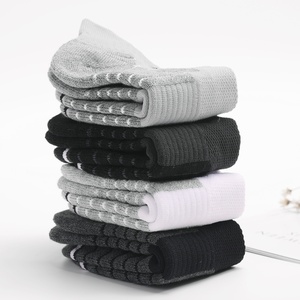 Wholesale <strong>GYM</strong> Terry Breathable Athletic <strong>Sock</strong> Custom <strong>Men</strong> Women Basketball Ankle Sport <strong>Socks</strong> - Product Image 3