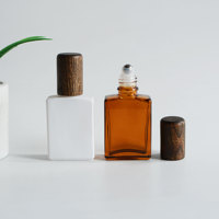 Bouteilles à rouleaux d'huile essentielle carrée blanche/bleue/ambre de 1oz, bouteilles à bille en verre de 30ml avec boules à bille en acier inoxydable, vente en gros