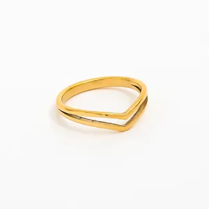 High End 18K Plain Gold Individuality Arrow Rings Stainless Steel Trendy Simple Gold Plated Jewelry