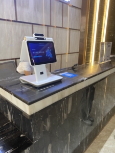 Sistema de Gestión de Visitantes de Escritorio AKE con Visión Nocturna y Lector de Tarjetas de Identificación con Reinicio, Escáner de Códigos <span class=keywords><strong>QR</strong></span>, Kiosco para Edificios Inteligentes - Product Image 2