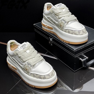 Designer Hochelastische Dämpfung Atmungsaktives Mesh Dicke Sohle Höhenerhöhende <span class=keywords><strong>Sneakers</strong></span> aus Guangdong China - Product Image 5