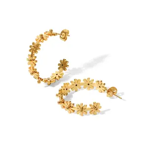 Nuovi arrivi in acciaio inossidabile 18K piccoli orecchini a cerchio a forma di fiore gioielli per le donne
