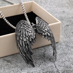 Yunnique-collar con colgante de ala de ángel de acero inoxidable para hombre, alas 3D Punk, regalo de joyería de moda - Product Image 1