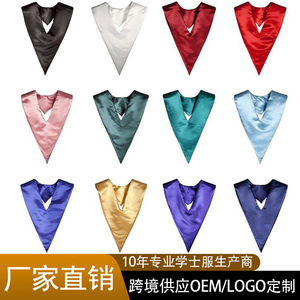 Châle de graduation unisexe noir à col en V avec bordure dorée en satin pour la cérémonie de remise des diplômes universitaires - Product Image 5
