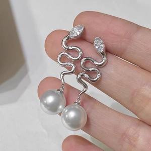 22451DIY Accesorios de Perlas, Pendientes de Plata S925 con Bandeja Vacía, Serpiente Espiritual, Cuentas Redondas de 8-13 mm, Joyería de Moda - Product Image 1