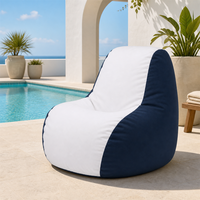 Fauteuil de relaxation Teardrop à prix réduit, emballage sous vide, bleu marine et blanc, mobilier contemporain bicolore pour extérieur, bord de piscine, complexe hôtelier