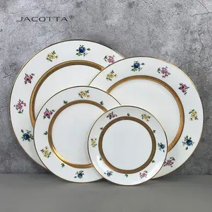 Stoviglie in ceramica di porcellana di lusso set di piatti dipinti a mano set di piatti da tavola
