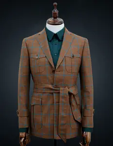New fashion brown petted fabric monopetto notch risvolto tre bottoni con quattro grandi tasche abito da uomo con cintura