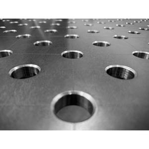 SteelExpert GPPH 1,2x0,8 m banco de soldadura con ruedas, 25mm de espesor, 28mm agujeros - Product Image 6