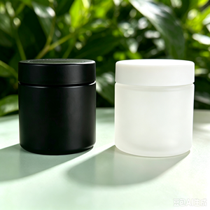 Envase Cosmético de Lujo Personalizado a Precio de Fábrica, Tarro de Vidrio Translúcido de 50g para Crema Facial con Tapa a Prueba de Niños - Product Image 1