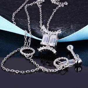 18K Or Lab Grown Diamond Gemini Collier de conception de niche haut de gamme Emerald Cut Step Cut Design Wholesale Supply - Product Image 2