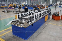 Haute qualité Double tête volet roulant lamelles de porte faisant la Machine enrouler le profil de porte volet roulant rouleau de porte formant la Machine