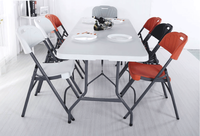 Table pliante rectangulaire portable en HDPE blanc de 4 pi x 6 pi avec pieds en acier et plateau en plastique, mobilier d'extérieur pour usage en cour