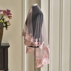 YouLaPan <span class=keywords><strong>Voile</strong></span> de mariée luxueux en maille transparente monocouche avec bordure en dentelle de haute qualité, peigne à cheveux non inclus M115 - Product Image 4