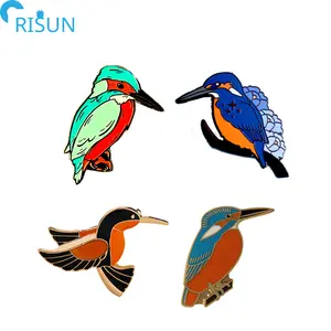 Groothandel Dieren Kleurrijke Vogel Pin Email Ijsvogel Broches Custom Logo Kyrie Ijsvogel Zacht Hard Email Reversspeld Badge
