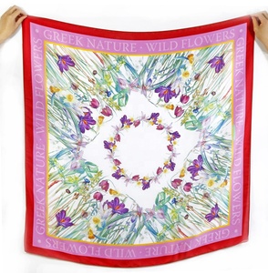 Sciarpa in poliestere Jacquard <span class=keywords><strong>di</strong></span> <span class=keywords><strong>seta</strong></span> imitata personalizzata all'ingrosso sciarpa in <span class=keywords><strong>Chiffon</strong></span> <span class=keywords><strong>di</strong></span> raso 140x140 con fiori - Product Image 3