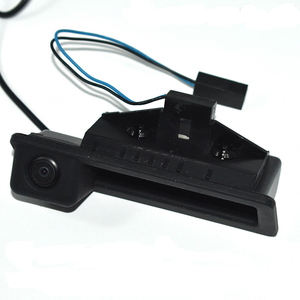 Telecamera Posteriore per Bagagliaio Auto BMW Serie 3 5 E90/E91/E92/E93 X1/X3/X5/X6 <span class=keywords><strong>HD</strong></span> CCD - Product Image 1