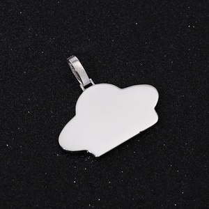 Colgante Personalizado con Moissanita, Plata S925 Chapada en Oro, Colgante Redondo con Nombre de Moissanita, Colgante de Letras Hip Hop para Hombre y Mujer - Product Image 3