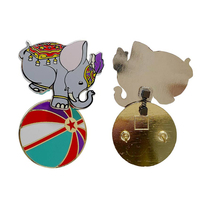 Épingle en métal 3D personnalisée Cadeau heureux avec logo personnalisé Insignes de revers en émail dur doux de dessin animé sur le thème de la croix
