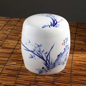 Petite urne funéraire en céramique bleue et blanche, écologique, durable, pour cendres de crémation - Product Image 5