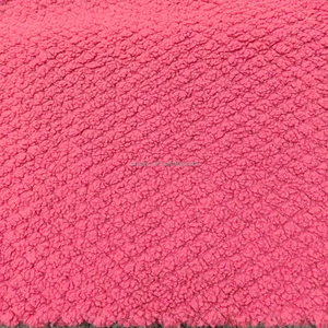 Tela de franela reciclada con estampado offset de lana Jacquard Grain Pellet Bead Print Fabric Animal Style Albornoz Pijamas Tela de lana - Product Image 3