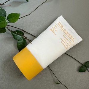 Crème éclaircissante à la nicotinamide et à l'acide tranexamique SPF50+ PA++++, lotion solaire <span class=keywords><strong>anti</strong></span>-cicatrices, <span class=keywords><strong>anti</strong></span>-imperfections, régulatrice de sébum et resserrante des pores, 50 ml - Product Image 5