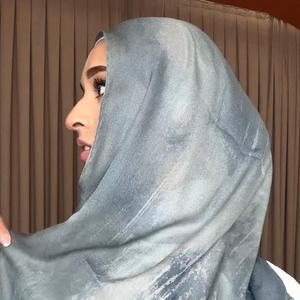 Breathable 4-Season Muslim Print Modal Hijab Custom Logo Customizable Premium Comfortable Stretchy Soft Elegant - Product Image 1